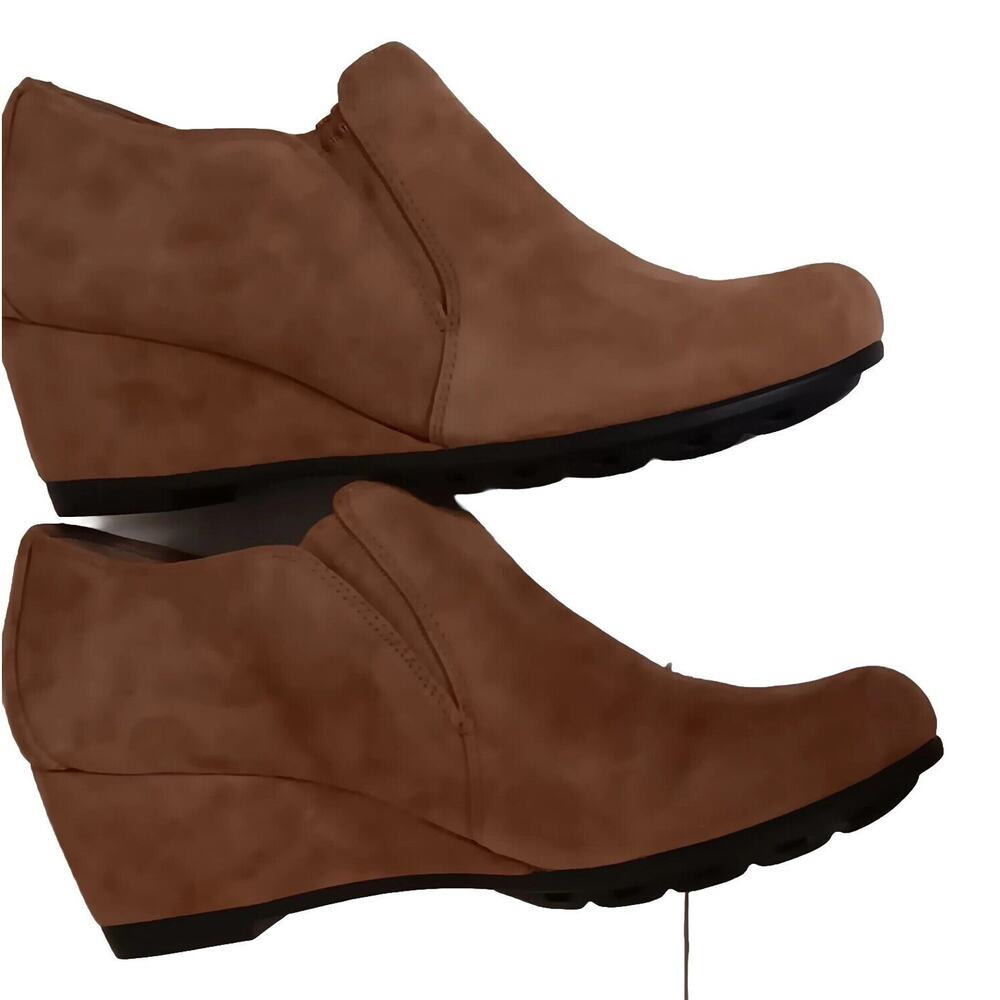 Easy Spirit  Ankle Shoe Boot Wedge Taupe Suede 8.5 Med Comfort Casual